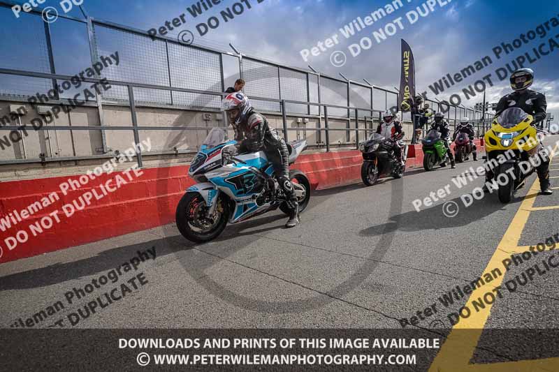donington no limits trackday;donington park photographs;donington trackday photographs;no limits trackdays;peter wileman photography;trackday digital images;trackday photos